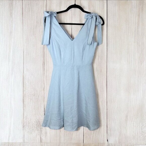 Altar'd State Light Blue Bow Tie Shoulder Fit & Flare Mini Dress Size Small - Picture 2 of 11